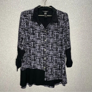 Ali Miles Abstract Crinkle Tunic Button Down Top